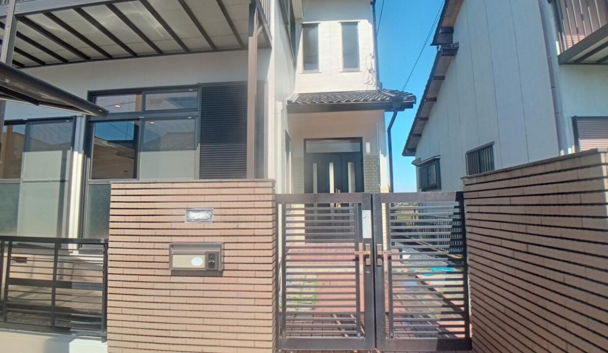 Casa em Kuwana (27)